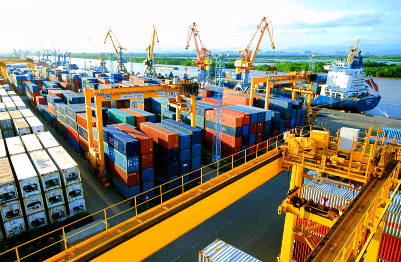 Nhiều doanh nghiệp xuất nhập khẩu qua cảng Hải Phòng bị ảnh hưởng vì cắt điện -0