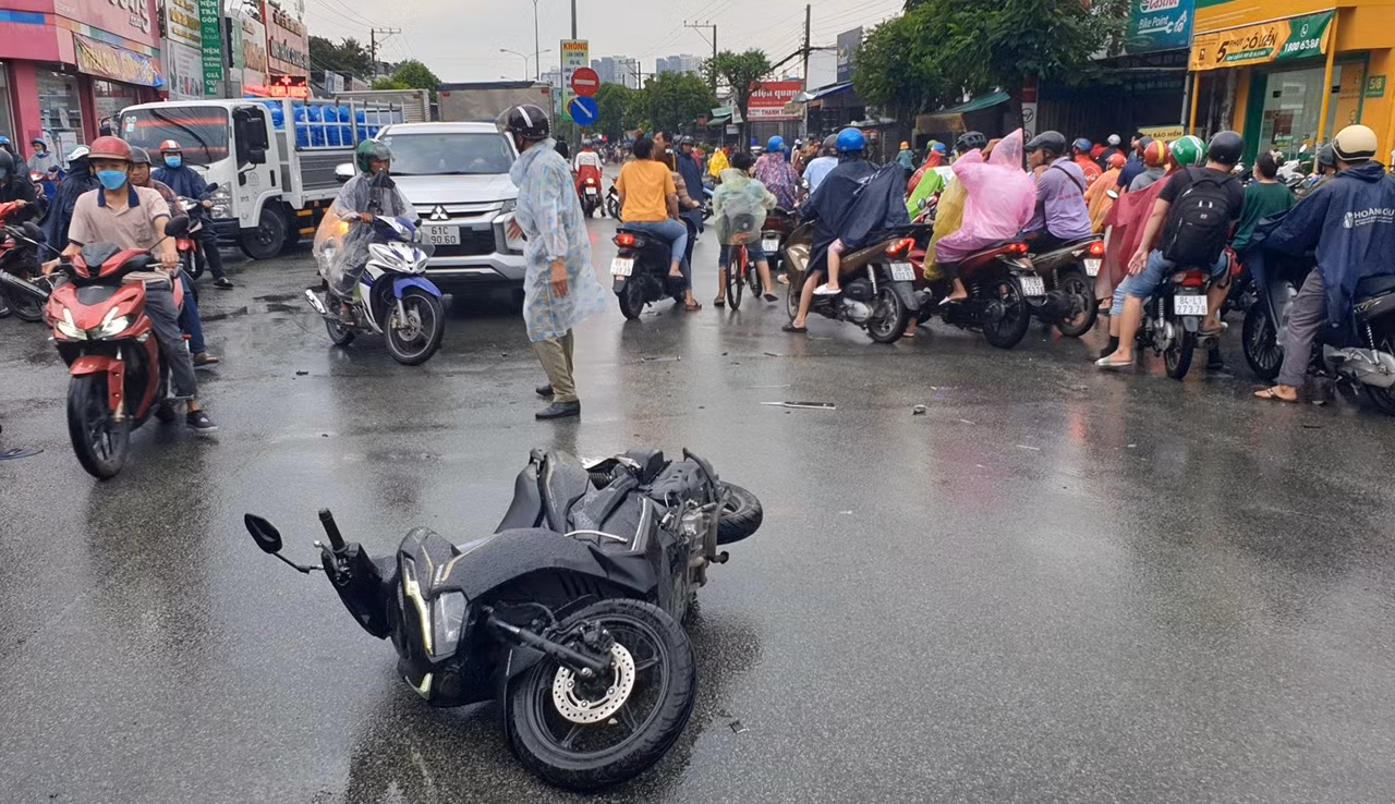 Tạm giữ khẩn cấp tài xế xe “điên” gây tai nạn liên hoàn -2