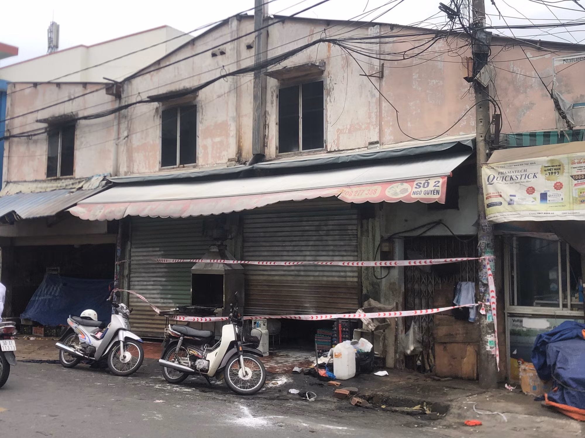 Rò rĩ khí gas gây cháy quán cơm, 3 người&nbsp;bị phỏng nặng -0
