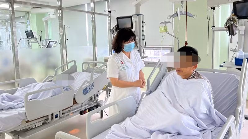 Sức khoẻ 2 bố con ở Hải Phòng bị ngạt khí khi ngủ trên ô tô giờ ra sao? -0