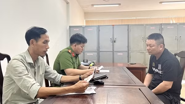 Đối tượng người Trung Quốc nhập cảnh Việt Nam, mua xe máy đi đánh cắp liên tỉnh