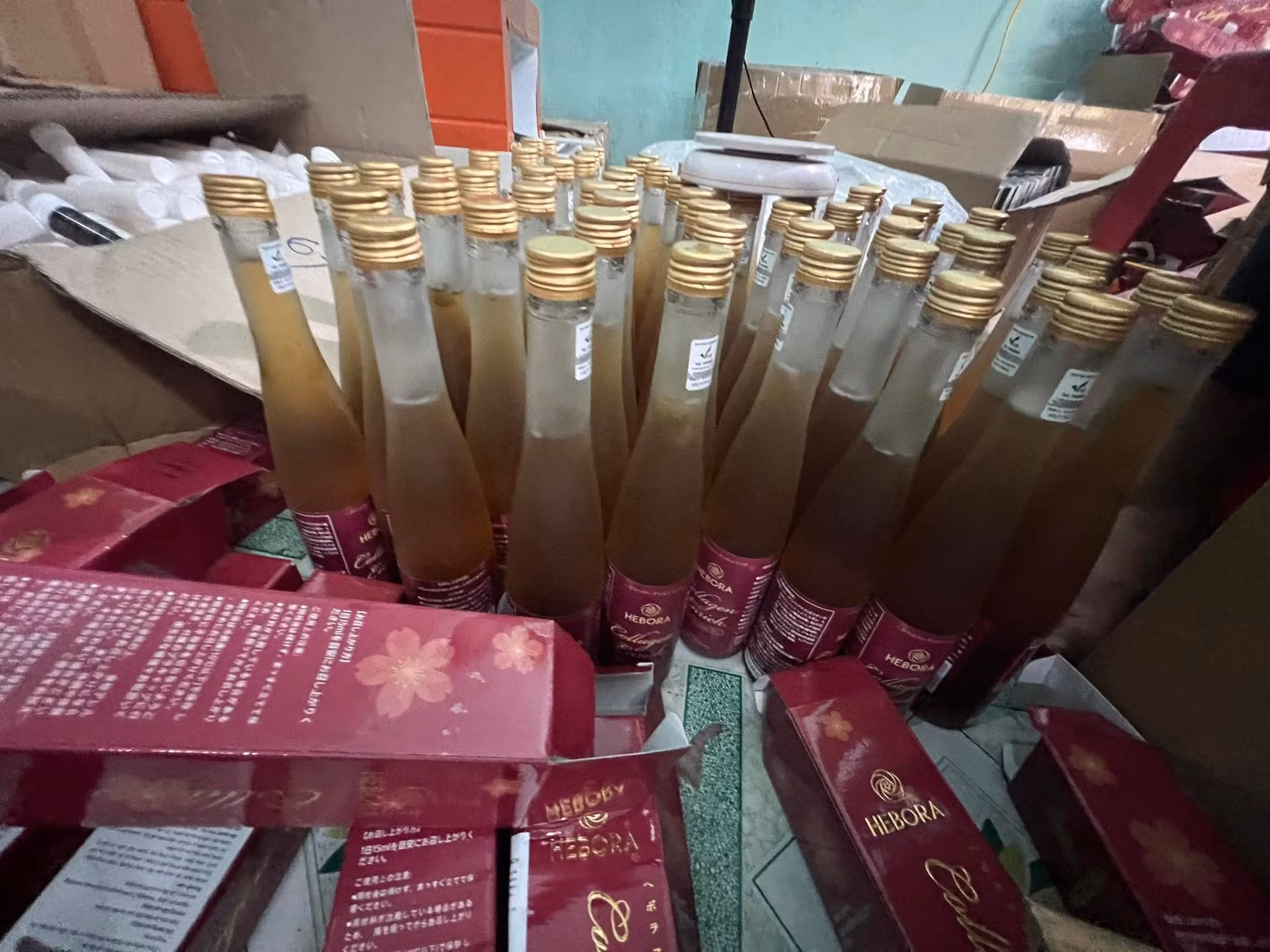 Hàng chục nghìn lọ thực phẩm chức giả được 