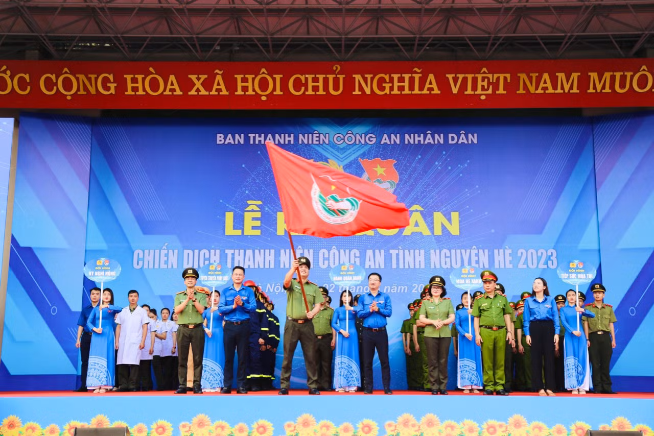 Ra quân Chiến dịch Thanh niên Công an tình nguyện Hè năm 2023 -0