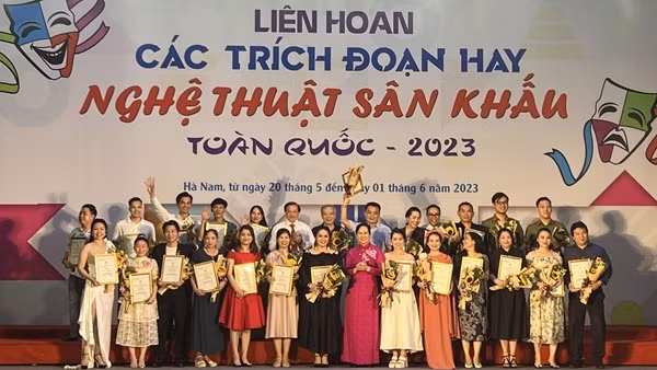Bế mạc Liên hoan các trích đoạn hay nghệ thuật Sân khấu toàn quốc năm 2023