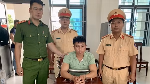 CSGT phối hợp bắt đối tượng trong đường dây ma tuý