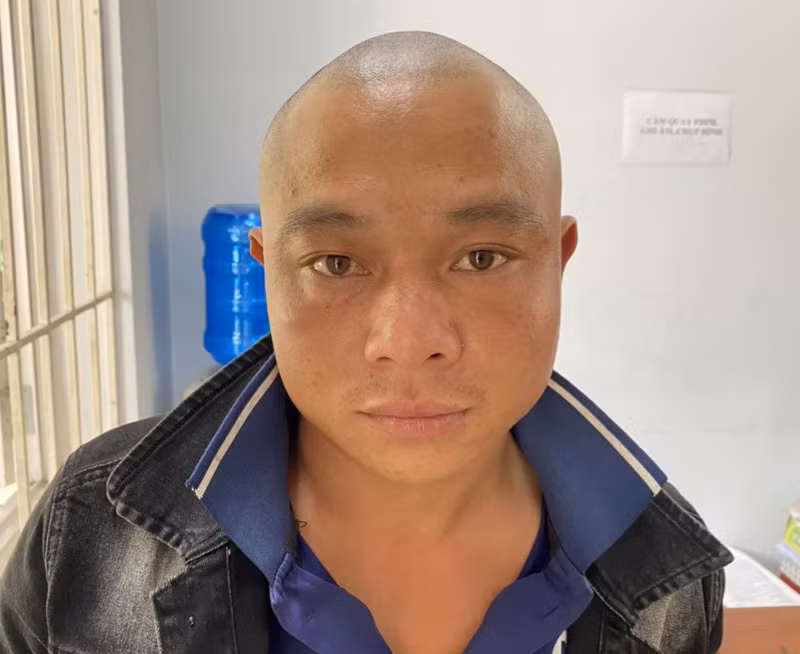  Cướp điện thoại và máy tính, lãnh án 7 năm 6 tháng tù -0