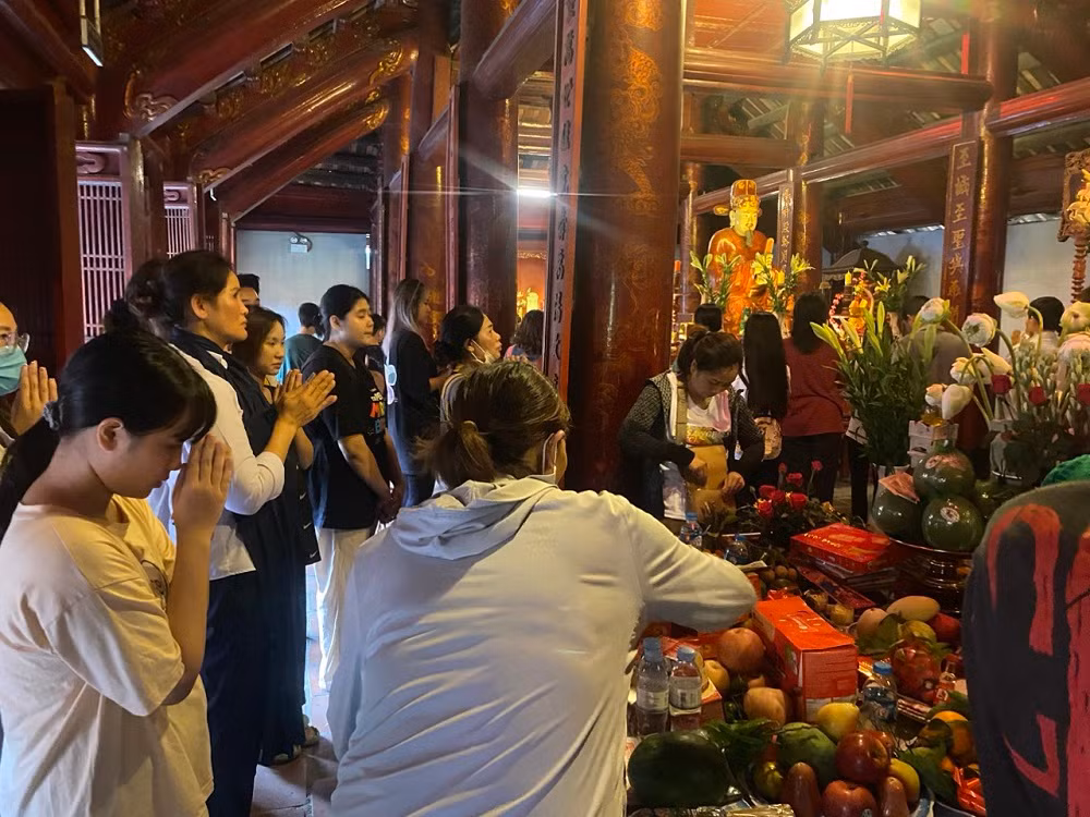 Đến Văn Miếu-Quốc Tử Giám Hà Nội không phải để cầu may -0