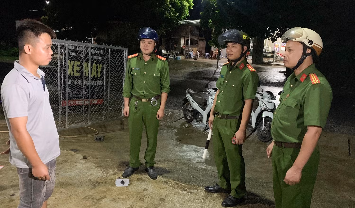 anh 1.jpg -0