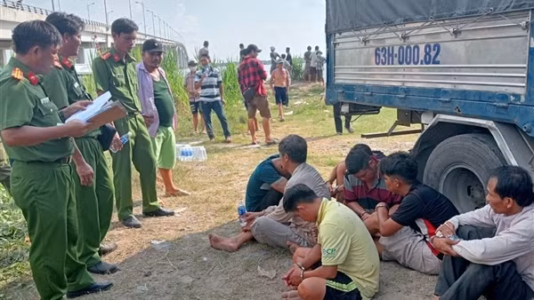 Trà Vinh bắt giữ băng nhóm chuyên trộm ngư cụ