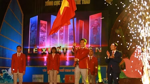 Bắn pháo hoa khai mạc SEA Games 31 tại sân vận động Mỹ Đình ảnh 3