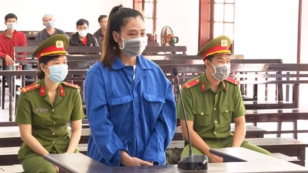 Nghẹt thở cuộc đấu trí với kẻ cuồng yêu dùng súng khống chế mẹ vợ ảnh 3