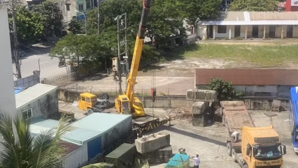 Khởi tố giám đốc tổ chức “cưỡng chế” bến xe Thượng Lý