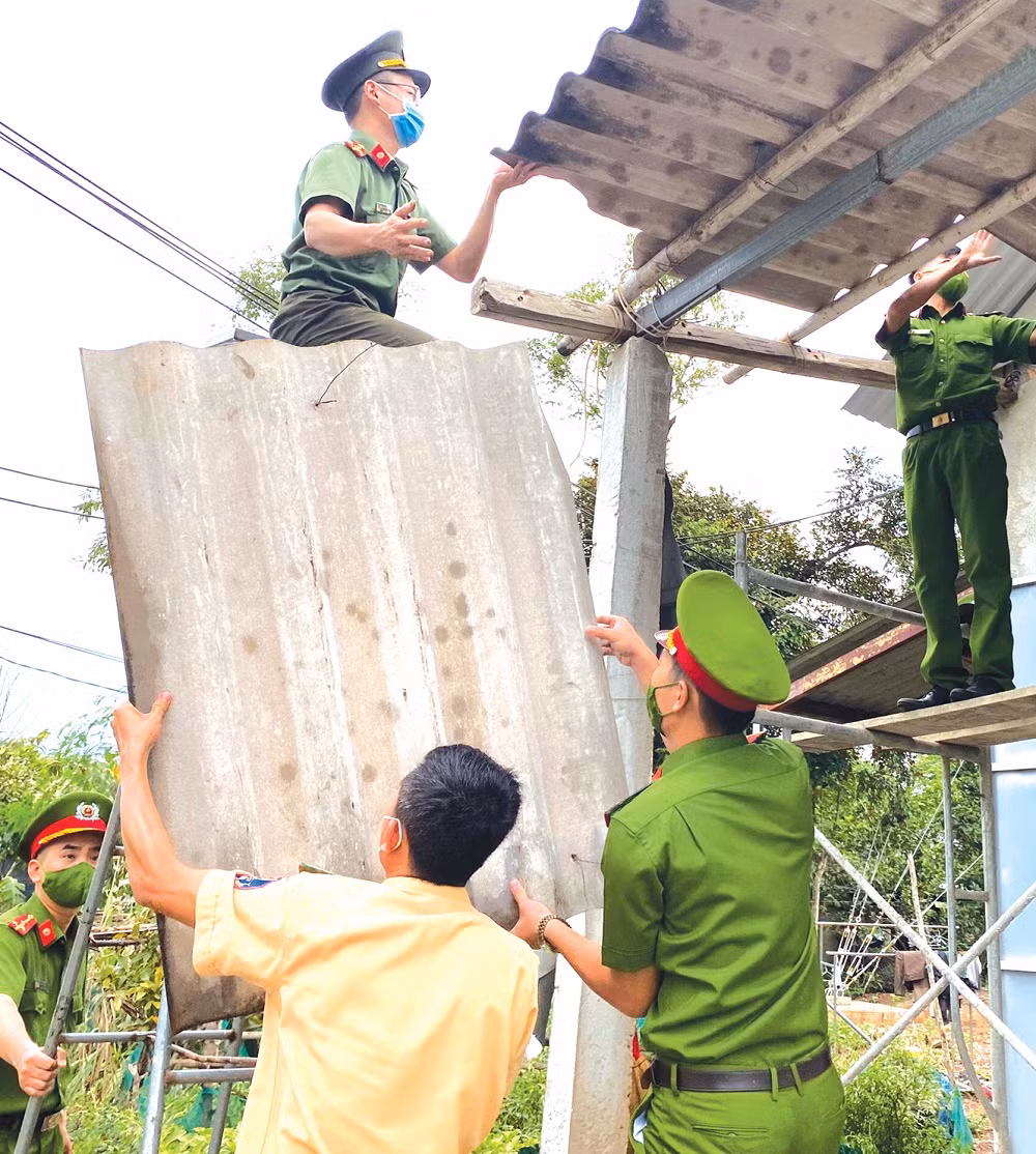 Nỗ lực để Cố đô Huế bình yên và phát triển_SỐ ĐB_30/4_T8 -0