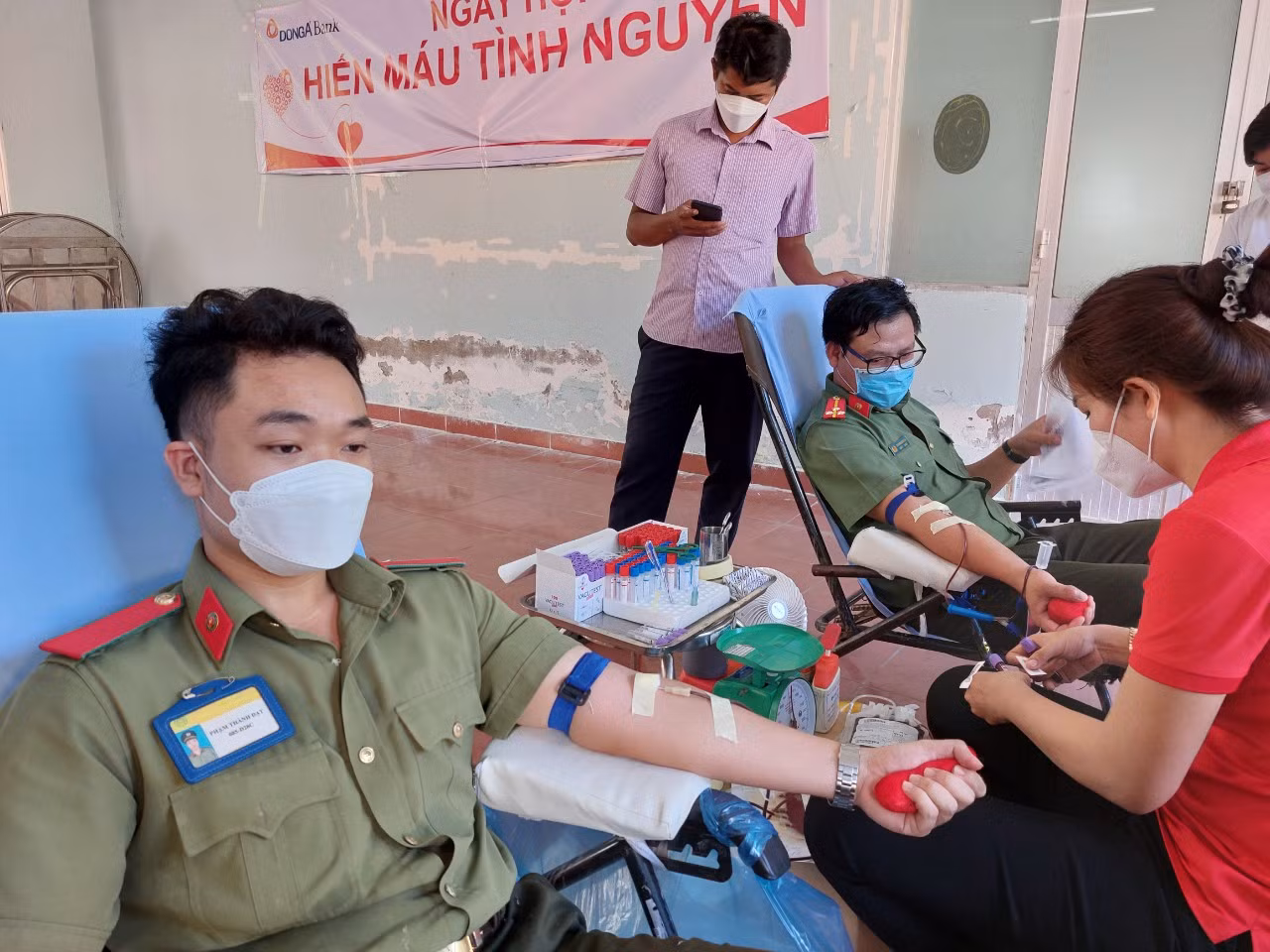 Hàng trăm CBCS Công an tỉnh Sóc Trăng hiến máu nhân đạo -2