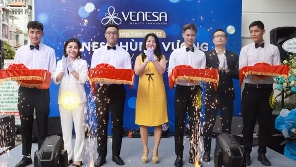 Venesa chạm mốc 12 trung tâm chăm sóc sắc đẹp trên toàn quốc