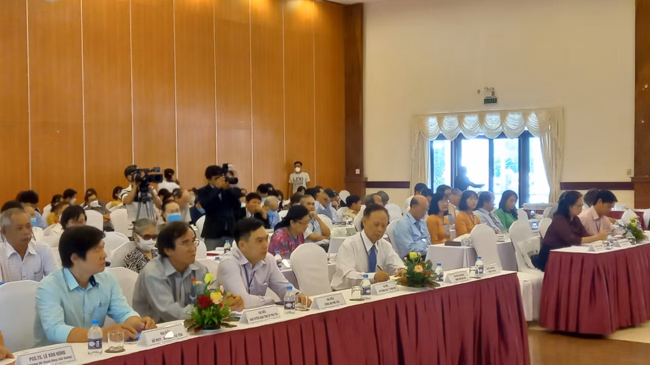 Hội thảo khoa học quốc gia “Hoài cố nhân - Kỷ niệm 100 năm ngày sinh nhà văn Võ Hồng” -0