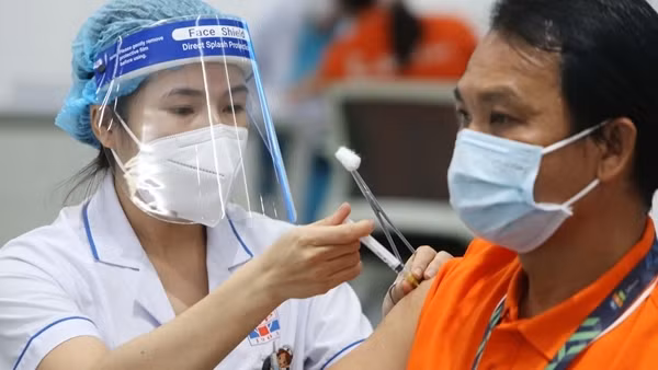 Cả nước có 6 ca tử vong do COVID-19, thấp nhất trong 9 tháng qua ảnh 2