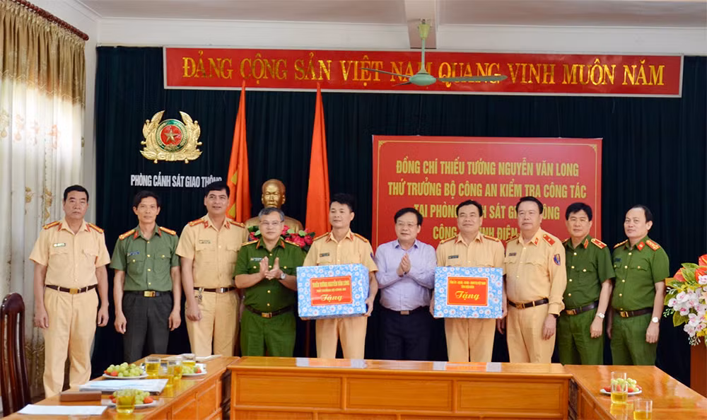 Kiểm tra kết quả thực hiện&nbsp;cao điểm&nbsp;bảo đảm TTATGT, TTXH tỉnh Điện Biên -0