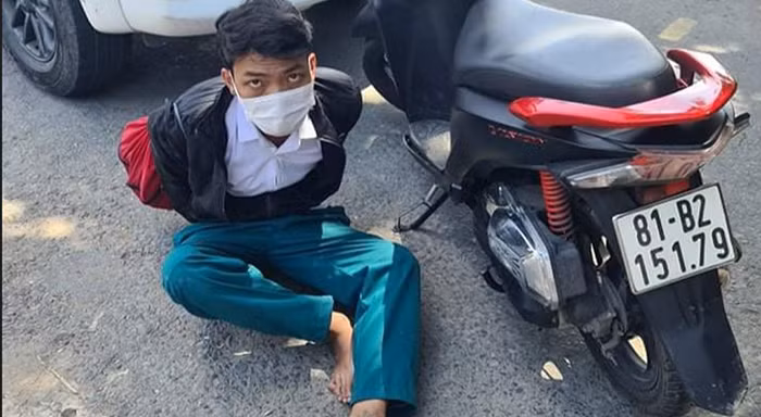 CSGT Tiền Giang bắt đối tượng trộm xe máy có 2 tiền án -0