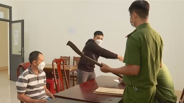 Bắt 4 tên côn đồ đâm chết người sau va chạm giao thông ảnh 3
