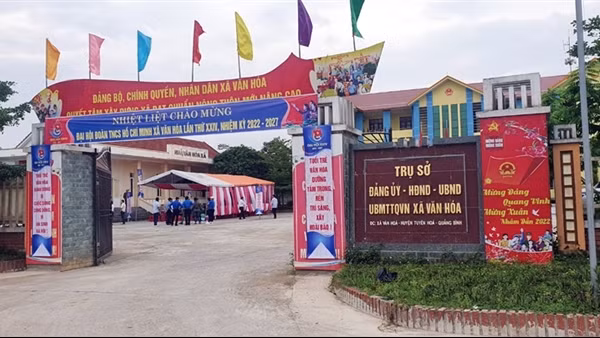 Cho thôi chức Bí thư Đảng uỷ xã bỏ nhiệm sở