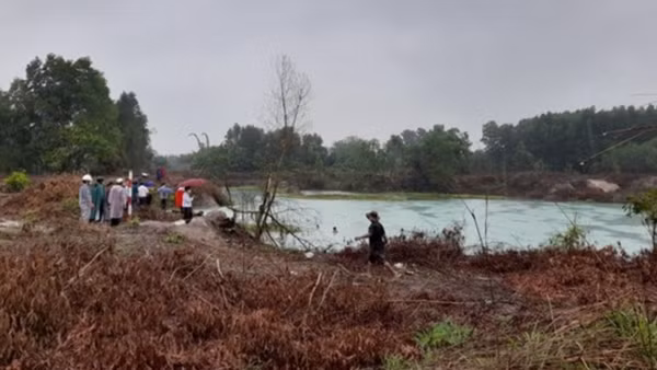 Ra sông tắm, 4 học sinh chết đuối thương tâm ảnh 3