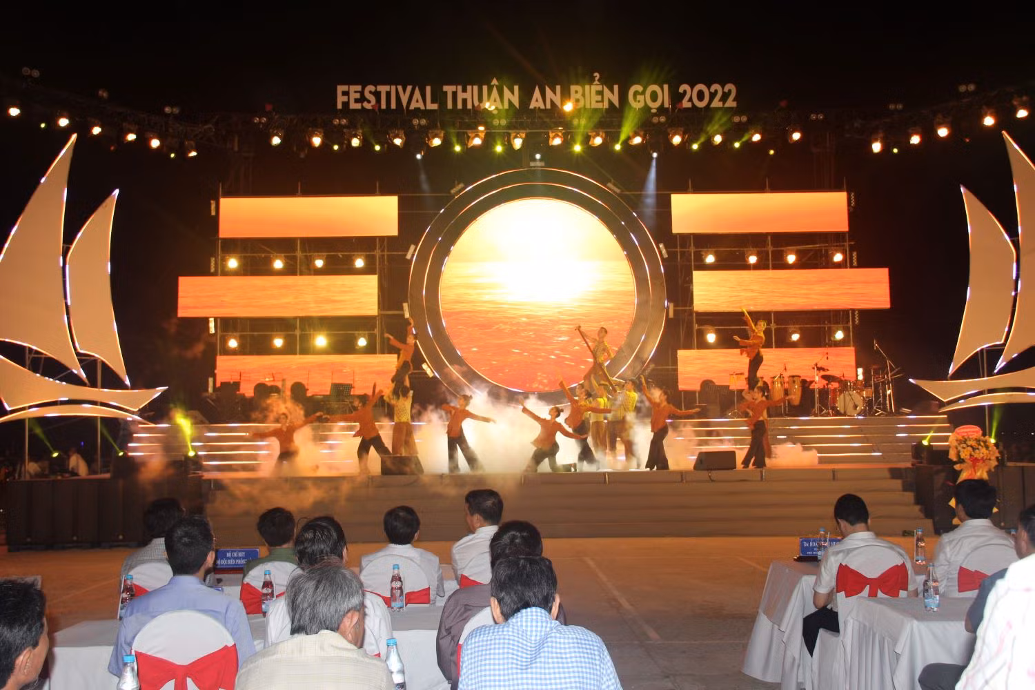 TP Huế khai mạc Festival Thuận An biển gọi năm 2022 -0