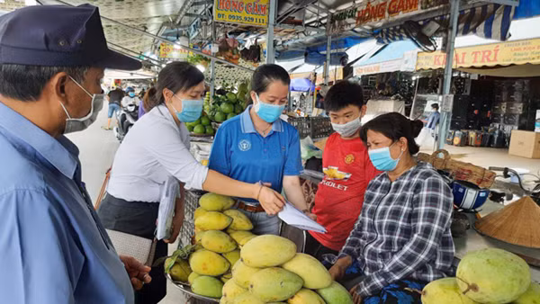 Ra quân, vận động người dân tham gia bảo hiểm xã hội tự nguyện, bảo hiểm y tế hộ gia đình ảnh 7