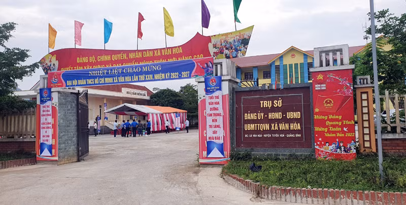 Cho thôi chức Bí thư Đảng uỷ xã bỏ nhiệm sở -0