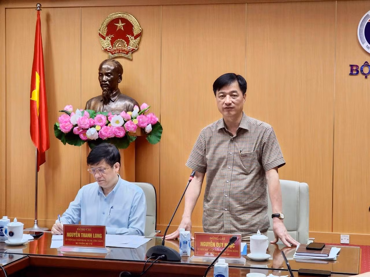 Sớm hoàn thiện các giải pháp làm “sạch” dữ liệu tiêm chủng -0