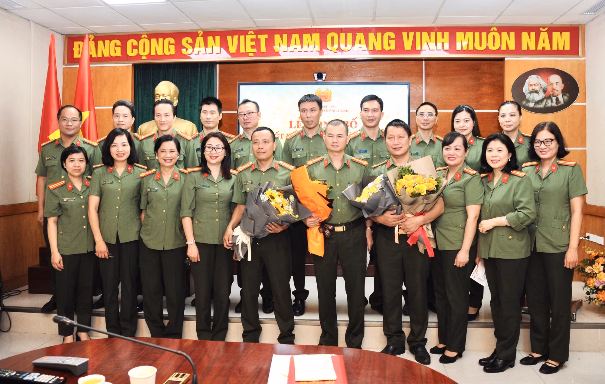 Cục Truyền thông CAND công bố các quyết định bổ nhiệm Phó Tổng biên tập, Phó Giám đốc -0