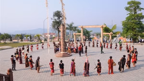 Phát huy bản sắc văn hóa đồng bào các dân tộc miền núi tỉnh Thừa Thiên-Huế ảnh 4