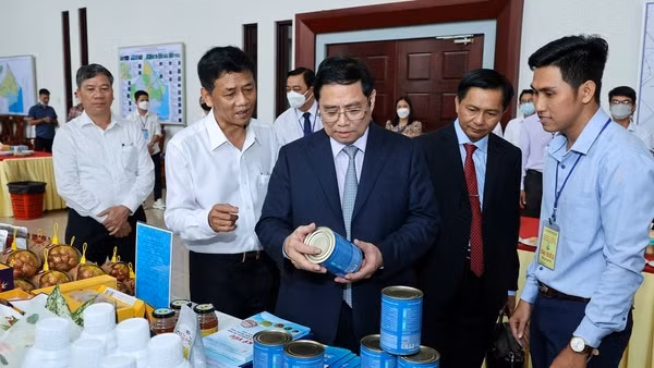 Thủ tướng dự Hội nghị xúc tiến đầu tư tỉnh Sóc Trăng