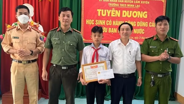 Rủ nhau đi tắm suối, 3 học sinh lớp 6 bị đuối nước ảnh 4