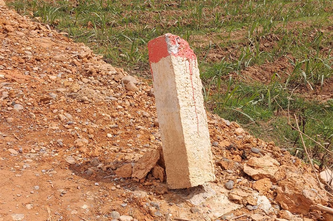Tuyến đường 131 tỷ đồng chưa bàn giao đã hư hỏng -0