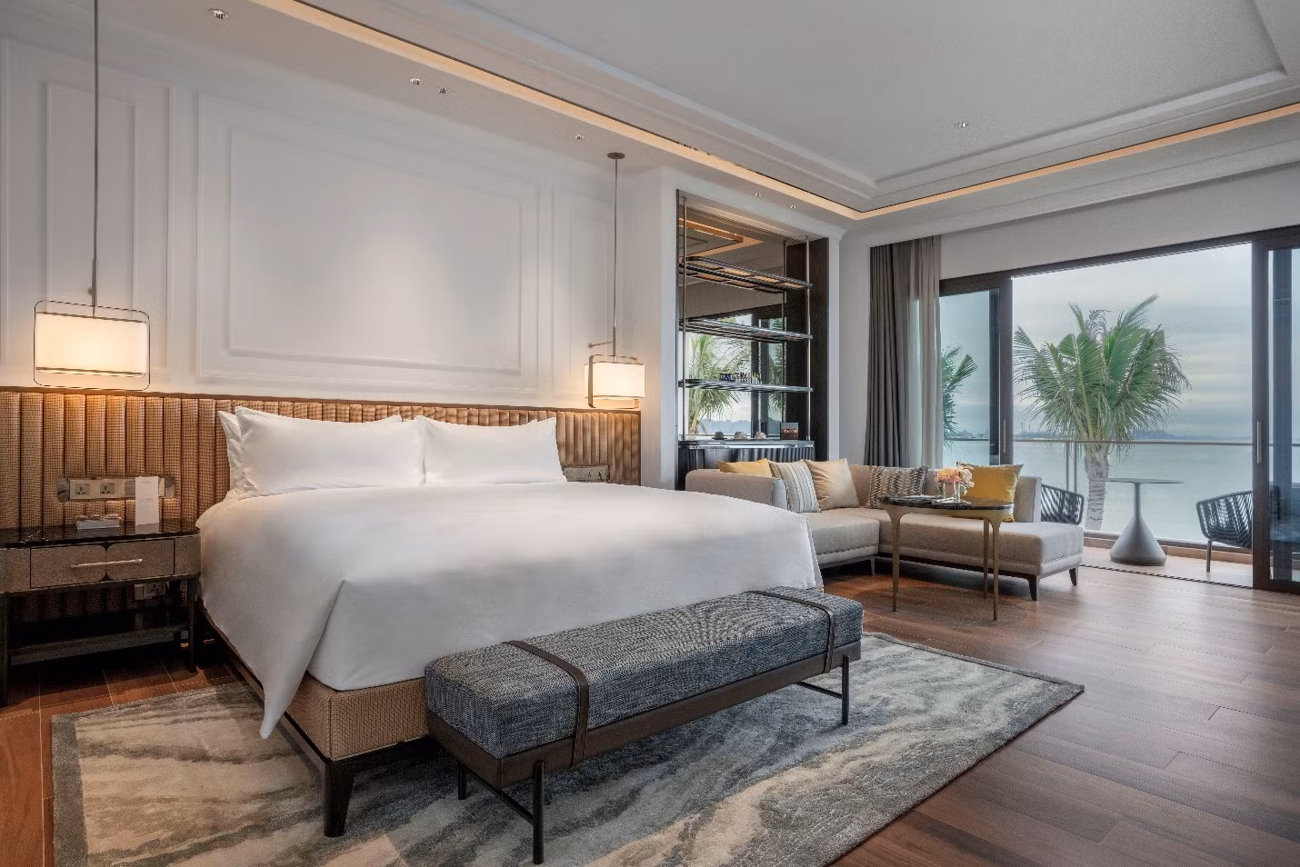 Trải nghiệm biệt thự biển siêu sang InterContinental Residences Halong Bay bên vịnh kỳ quan -0