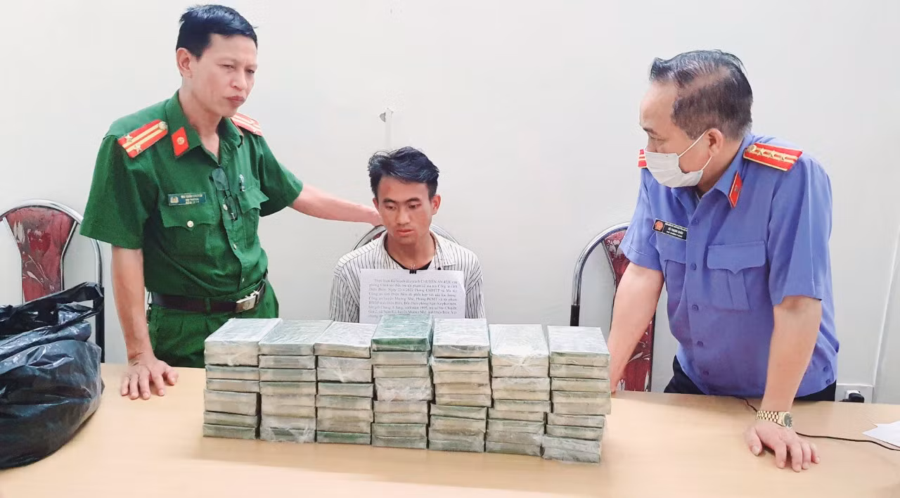 Gian nan hành trình bắt những “bóng ma” thu 72 bánh heroin -0