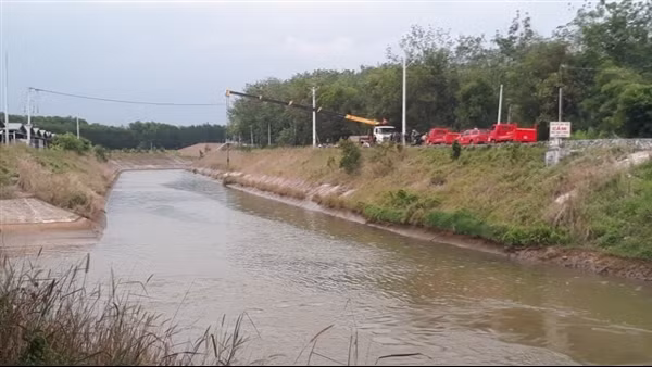 Tìm thấy thi thể người đàn ông dưới lòng hồ thủy điện ảnh 3