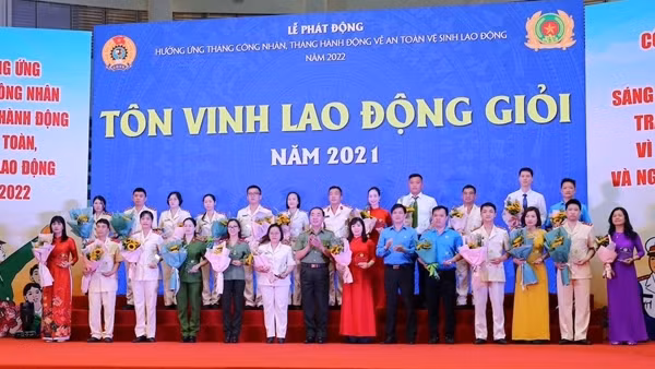 Tổ chức các hoạt động hưởng ứng “Tháng Công nhân” cụ thể, khả thi, ý nghĩa