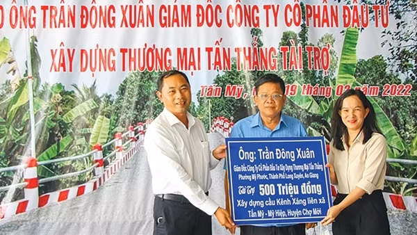 Cựu cán bộ Công an hết lòng vì người dân khó khăn