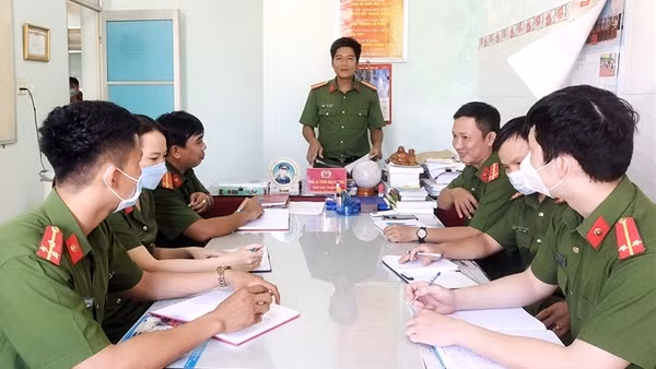 100 món ăn chế biến từ tôm hùm ở Phú Yên xác lập kỷ lục Việt Nam ảnh 5