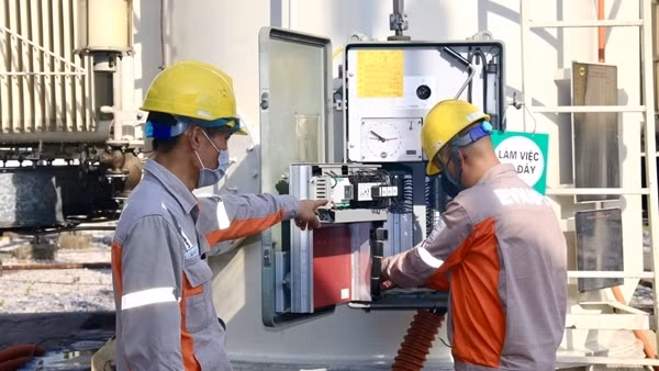 EVNNPC đảm bảo cấp điện cho 60 địa điểm phục vụ SEA Games 31 ảnh 3