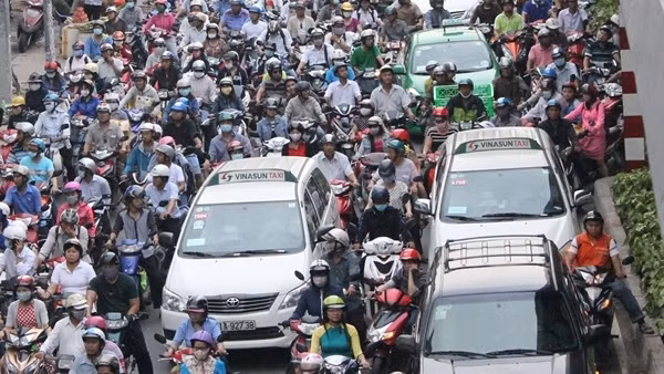 Bố trí trạm sạc cho xe điện để giảm phát thải từ giao thông