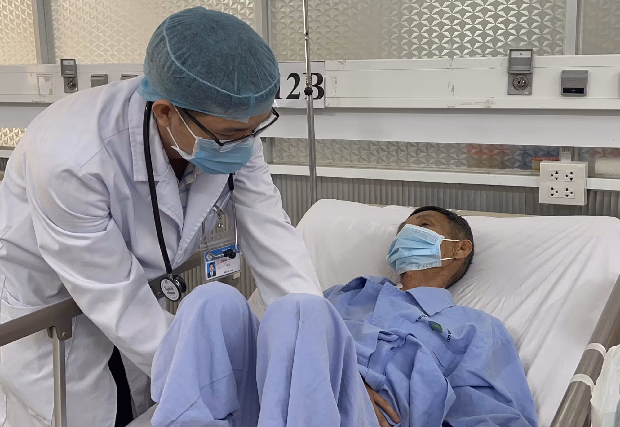 Cứu sống bệnh nhân bị bệnh tim, ngất liên tục -0