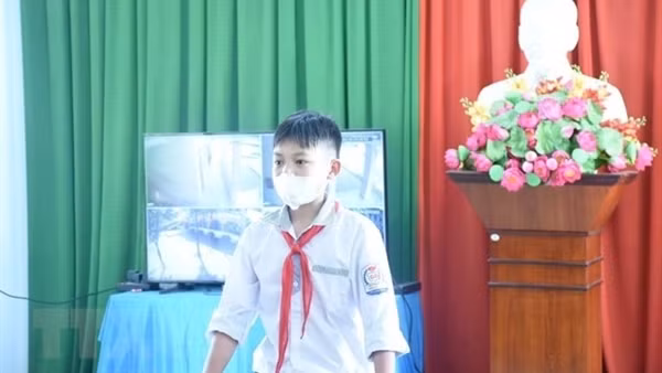 Khen thưởng hai cá nhân dũng cảm cứu người bị đuối nước ảnh 4
