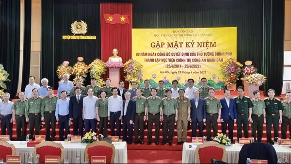 Học viện Chính trị CAND gặp mặt kỷ niệm 8 năm Ngày thành lập