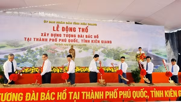 Sắp khánh thành Tượng đài "Công an nhân dân vì dân phục vụ" ảnh 4