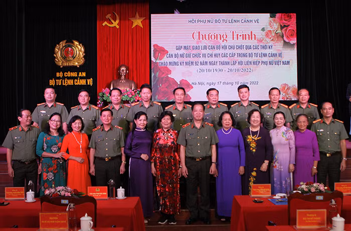 Tiếp tục phát huy truyền thống “anh hùng, bất khuất, trung hậu, đảm đang” của phụ nữ Việt Nam -0