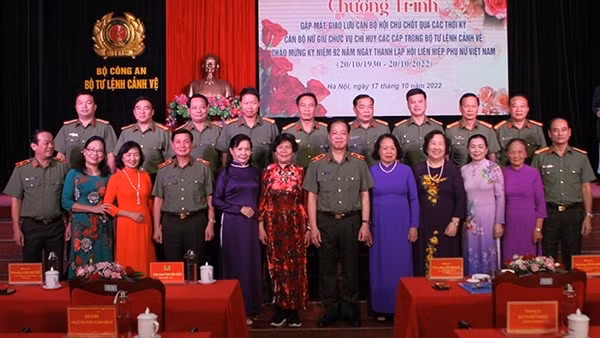 Phụ nữ Cảnh vệ đóng góp xứng đáng vào hoàn thành nhiệm vụ chính trị