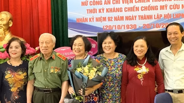 Phát huy truyền thống nữ cán bộ Công an chi viện chiến trường miền Nam